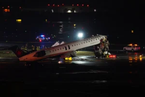 Collision au sol à New York : un avion Air Canada heurte un véhicule de secours à LaGuardia